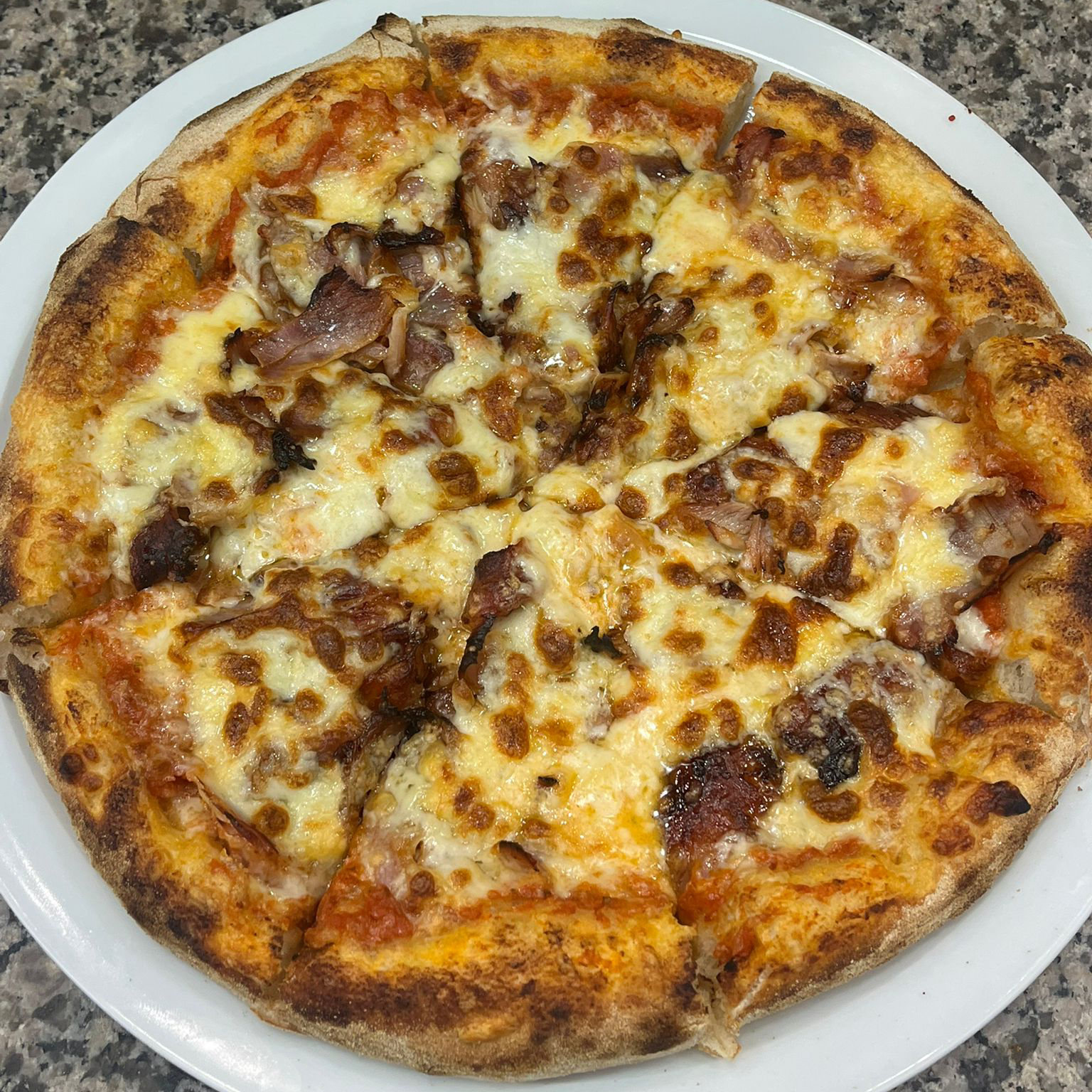 DÖNERPIZZA SPEZIAL